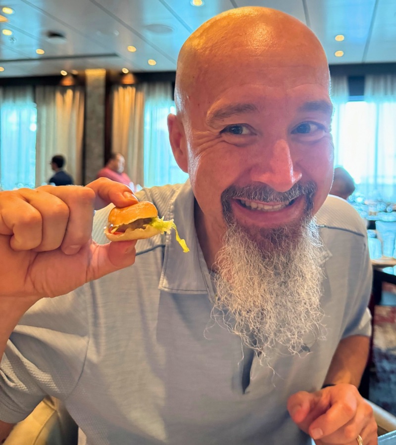 Chris from OldGuyEats enjoying a big meal